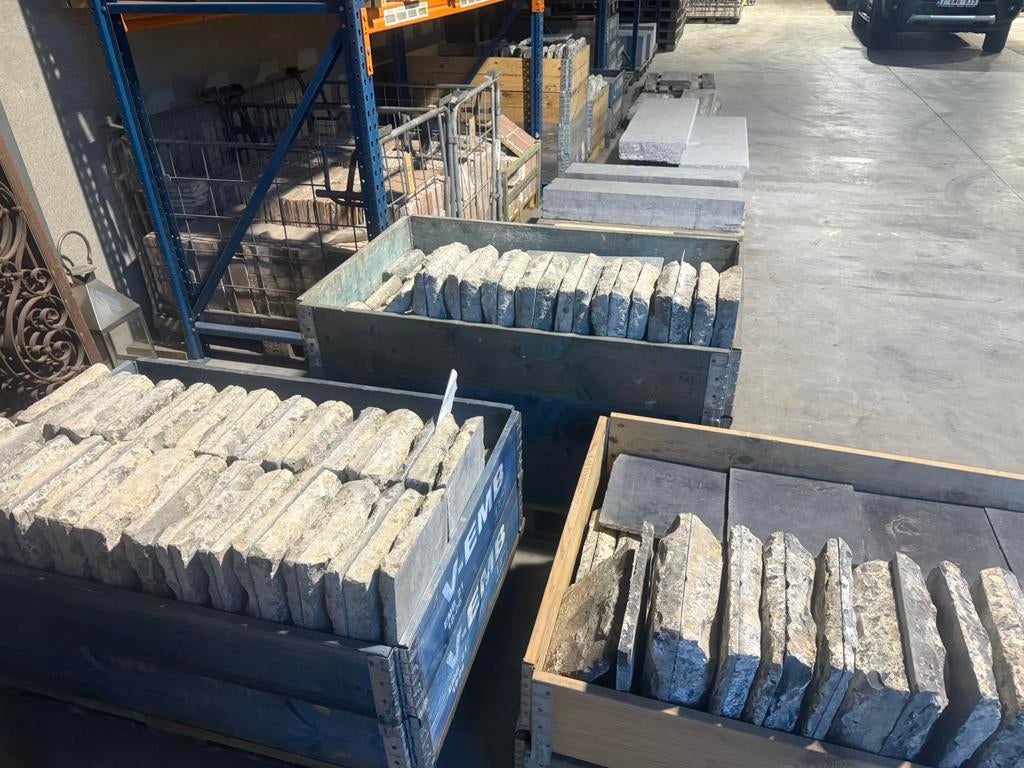 Oude arduinen kerkdallen , blauwsteen vloeren, Ophalen, Gebruikt, Steen of Klei, Plavuizen