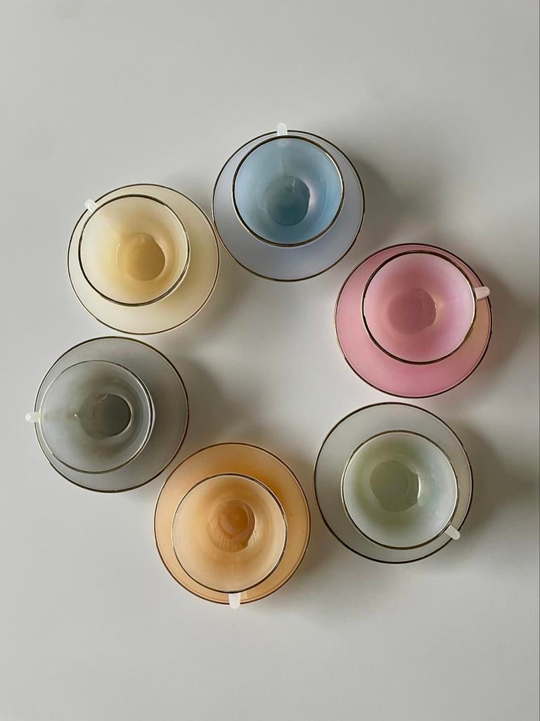 Arlequin Arcopal vintage en pastel, Maison & Meubles, Cuisine | Vaisselle, Comme neuf, Enlèvement ou Envoi