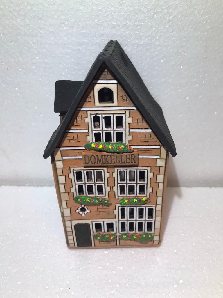 B52 keramisch kersthuis, Ophalen of Verzenden, Nieuw