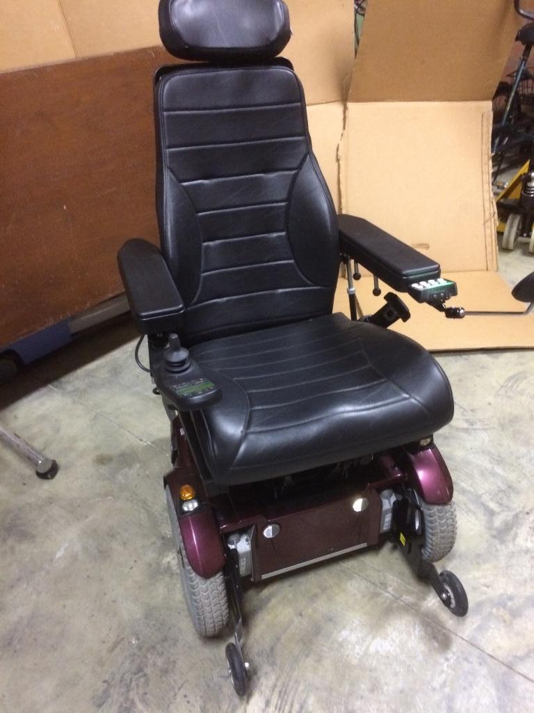 Permobil C300 elektrische rolstoel, Diversen, Ophalen, Zo goed als nieuw, Elektrische rolstoel