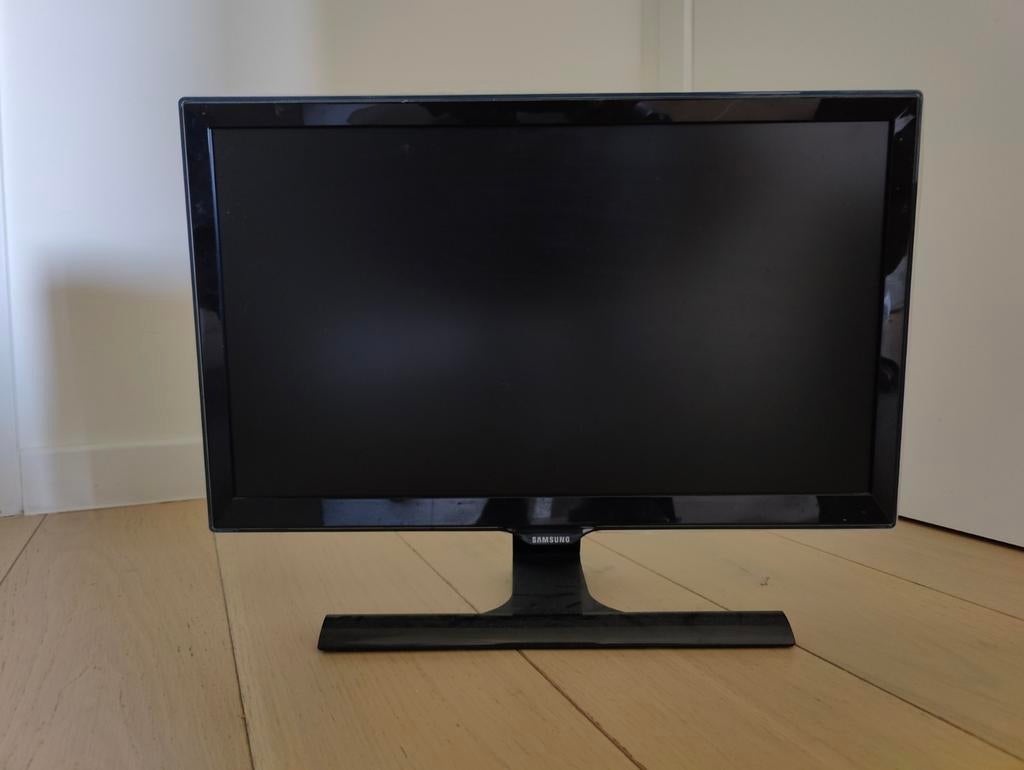 Samsung 21,5" flatscreen-pc en TNT-tv, Computers en Software, Monitoren, Ophalen, HDMI, Full HD, Zo goed als nieuw