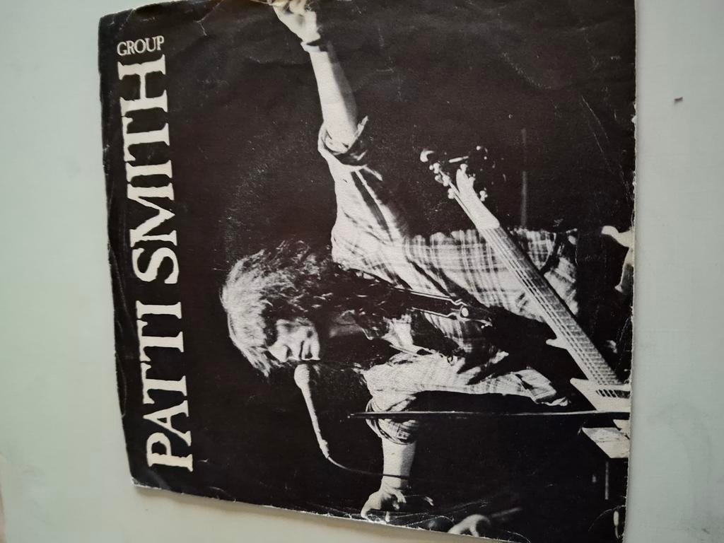 Patti smith, Enlèvement ou Envoi, Comme neuf