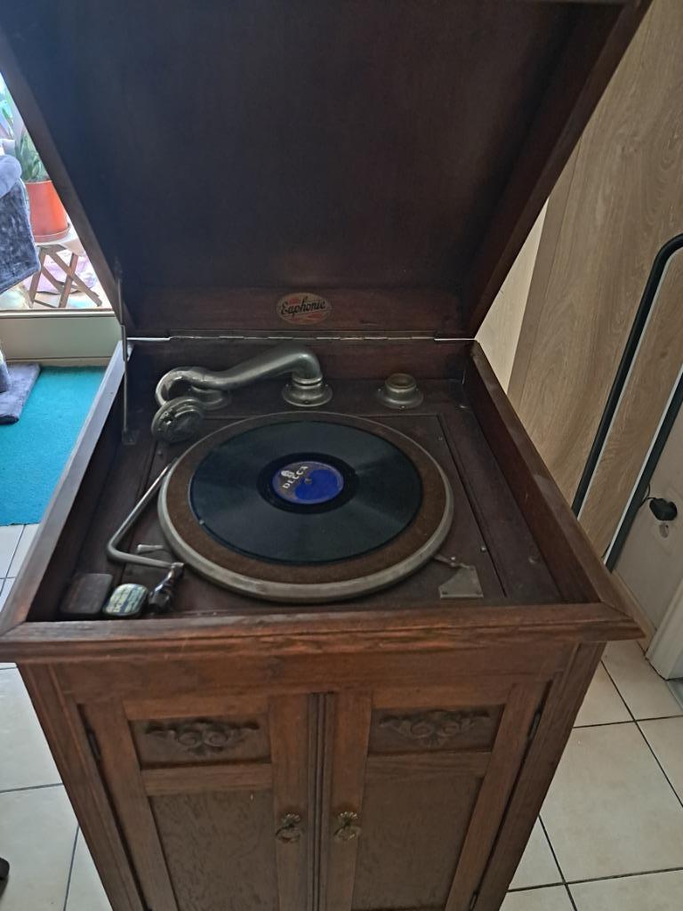 antieke platenspeler in kast, Ophalen, Gebruikt, Platenspeler, Overige merken