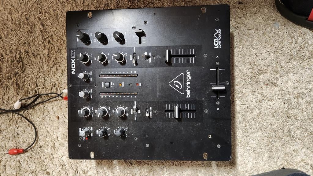 Behringer pro mixer nox101, Enlèvement ou Envoi, Comme neuf