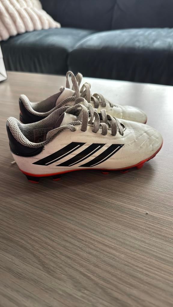Voetbalschoenen Adidas Maat 29, Ophalen, Zo goed als nieuw