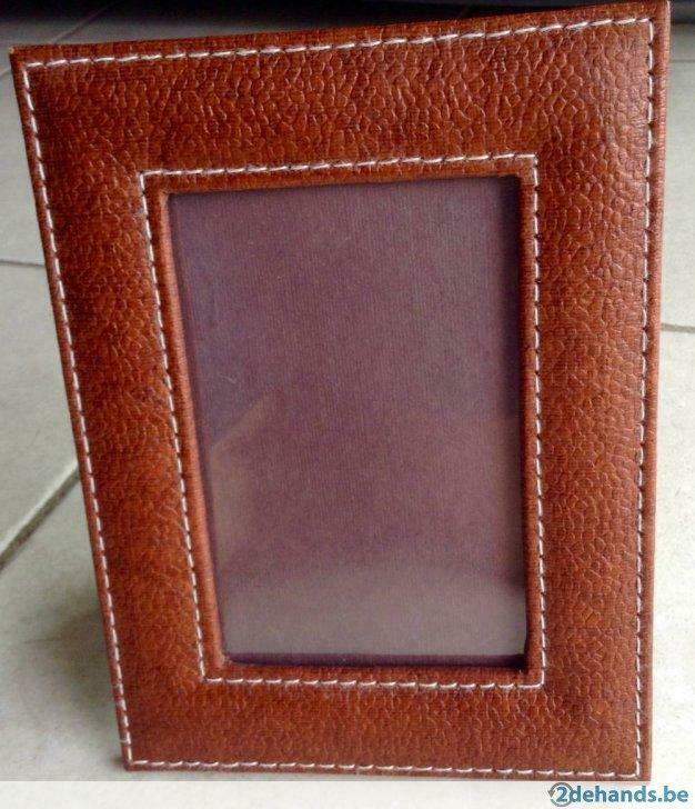 A vendre joli cadre photo marron, Maison & Meubles, Accessoires pour la Maison | Cadres, Comme neuf, Synthétique, Enlèvement