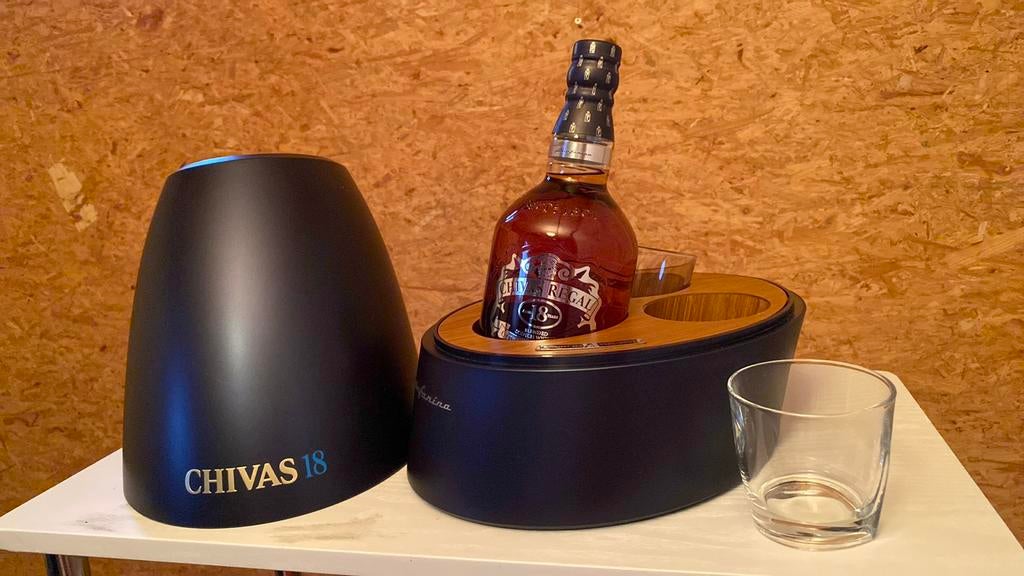 Chivas Regal 18-year-old whisky, Collections, Vins, Enlèvement, Neuf