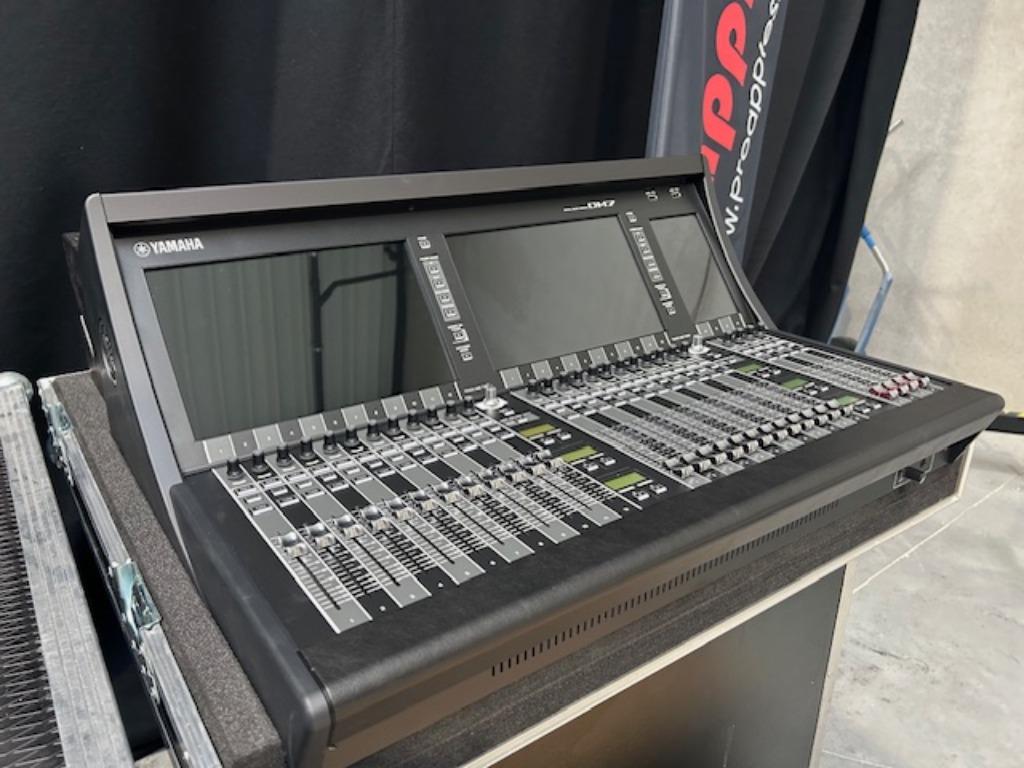 Yamaha DM7, Muziek en Instrumenten, Ophalen, Nieuw, 20 kanalen of meer