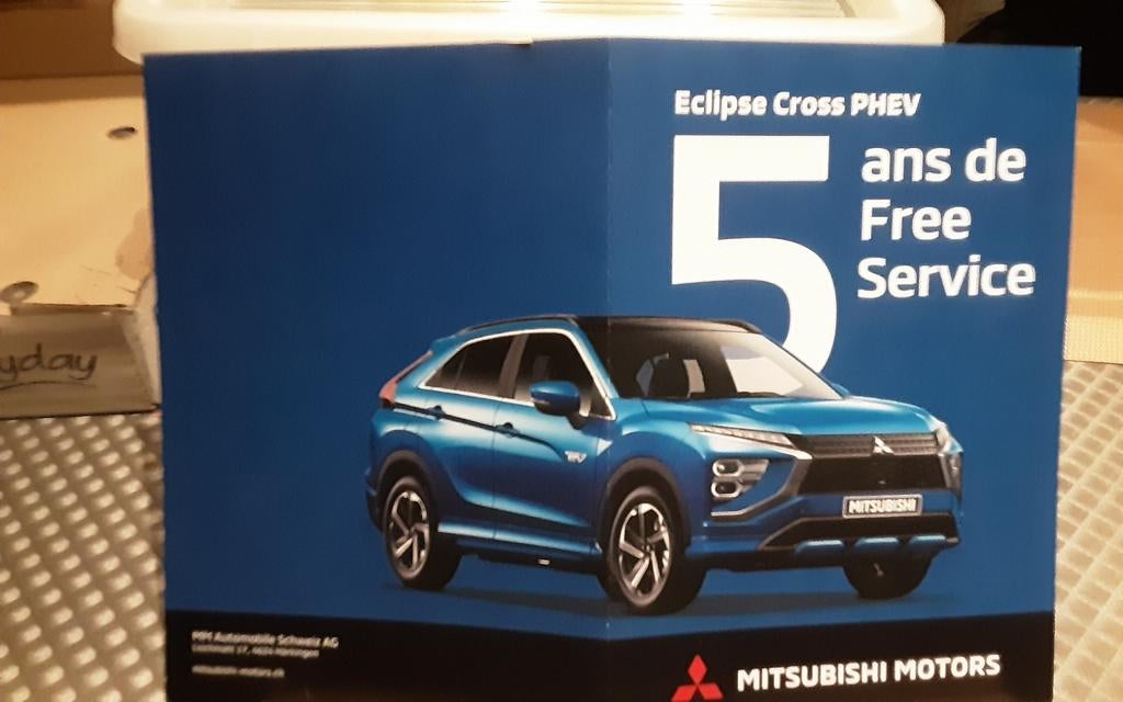 Mitsubishi eclipse cross over kaart, Boeken, Auto's | Folders en Tijdschriften, Ophalen of Verzenden, Zo goed als nieuw, Mitsubishi