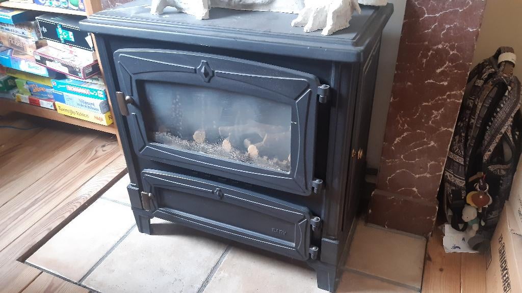 Gaskachel Saey 11.5 kw gietijzer, Ophalen, Gebruikt, Gas, Vrijstaand