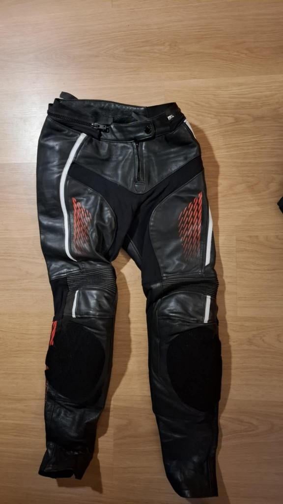 Rekurv lederen motorbroek Dames - XS, Enlèvement ou Envoi, Femmes, Neuf, sans ticket, Pantalon | cuir