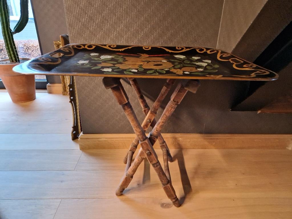 19e-eeuws Frans serveerblad van Napoleon III, Antiquités & Art, Antiquités | Meubles | Tables, Enlèvement ou Envoi
