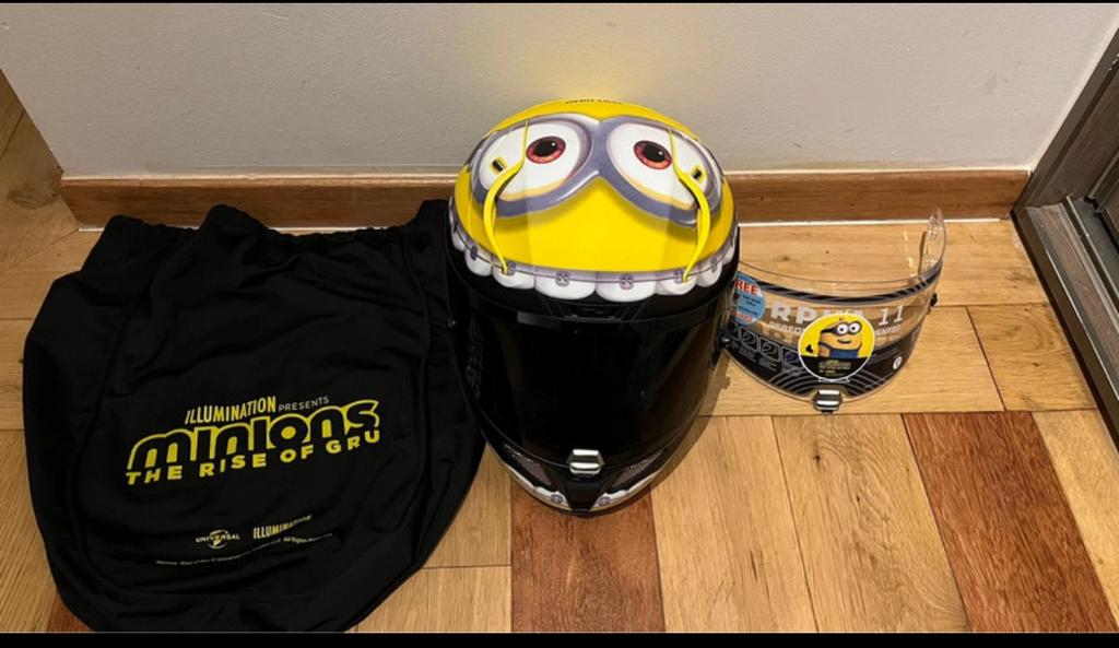 Minions Limited Edition motorhelm. Maat L., Motoren, Ophalen, Tweedehands