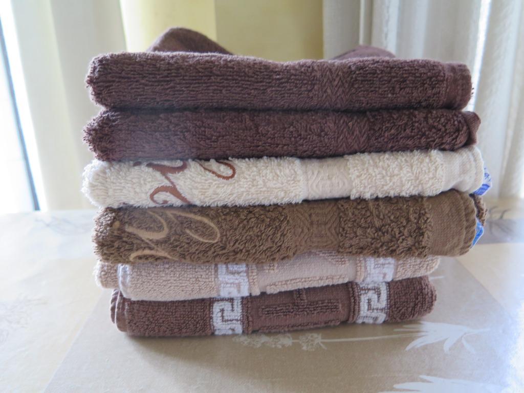 badhanddoeken, Ophalen of Verzenden, Gebruikt, Beige, Handdoek