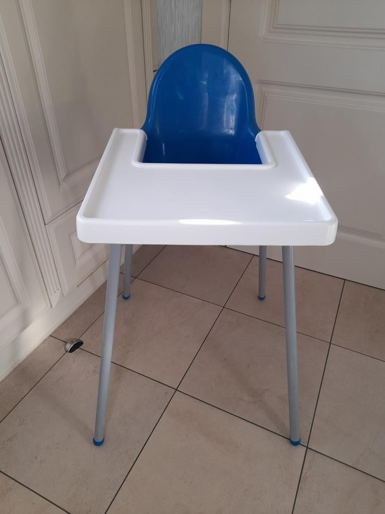 Hoge blauw/witte kinderstoel met blad Antilop Ikea, Kinderen en Baby's, Kinderstoelen, Ophalen of Verzenden, Gebruikt, Overige typen