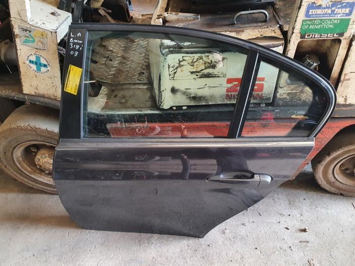 Portier 4Deurs links-achter van een BMW 3-Serie (A22), Gebruikt, -, Deur, -