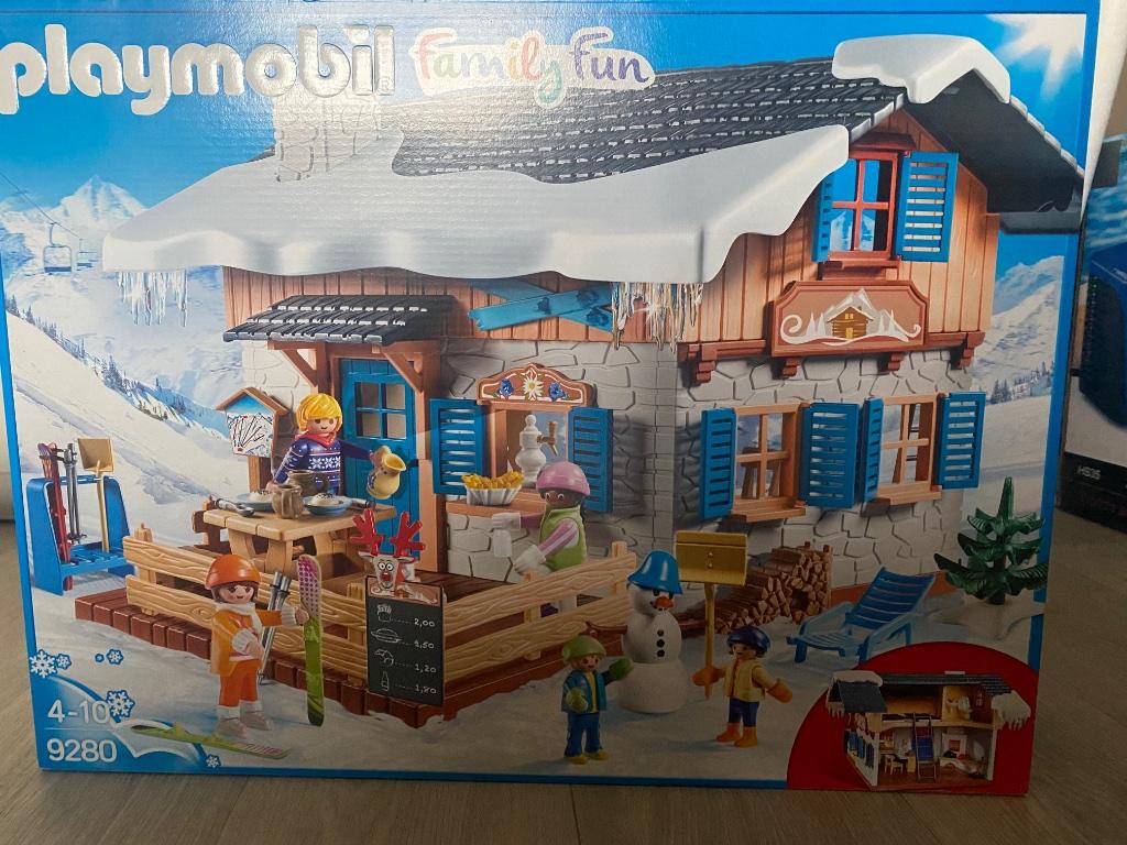 Playmobil skihut, Kinderen en Baby's, Speelgoed | Playmobil, Ophalen, Zo goed als nieuw, Complete set