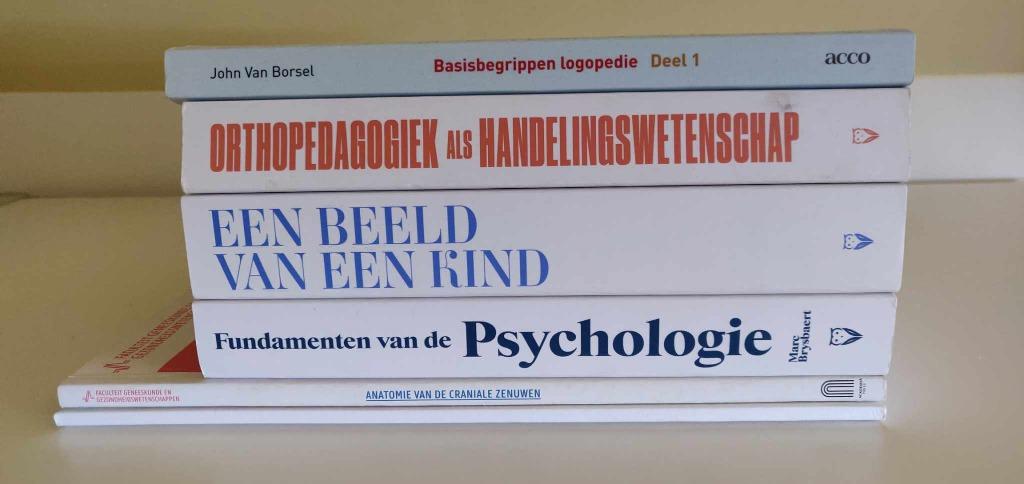 boeken logopedie/audiologie Ugent eerste jaar, Ophalen, Zo goed als nieuw, Hoger Onderwijs