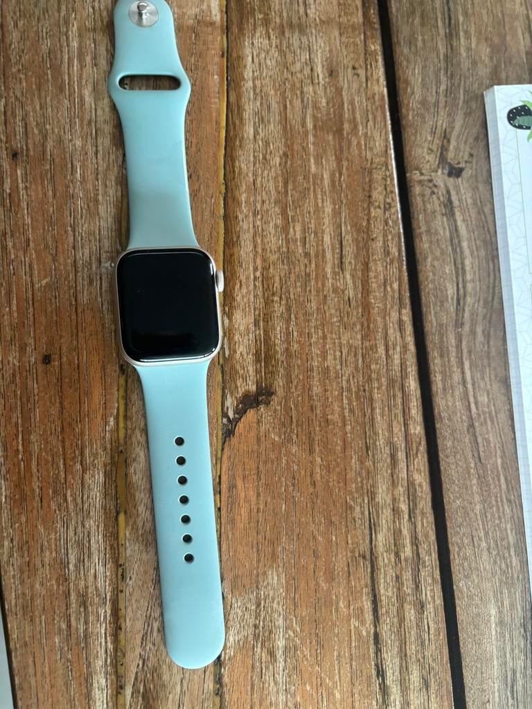 Apple Watch SE GPS + charger, Enlèvement, GPS, Utilisé