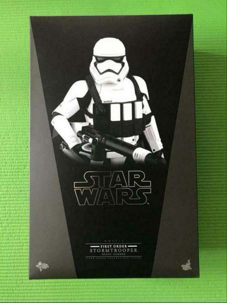Hot Toys First Order Trooper “ Heavy Gunner”, Verzamelen, Star Wars, Ophalen of Verzenden, Nieuw, Actiefiguurtje