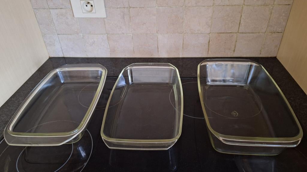 3 ovenschalen met grepen €5/stuk, Enlèvement ou Envoi, Utilisé