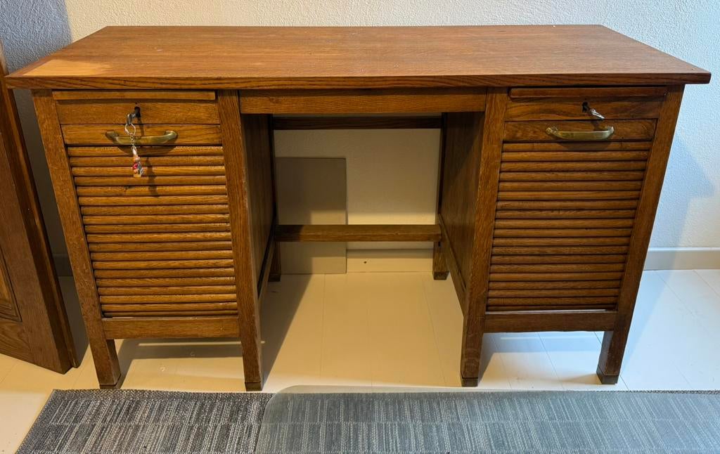 Bureau pour enfant, Enlèvement