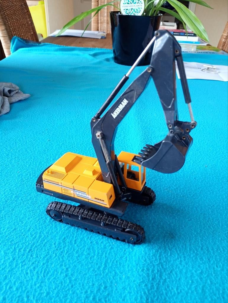 Akerman EC620ME, Hobby en Vrije tijd, Modelauto's | 1:50, Zo goed als nieuw, Ophalen of Verzenden