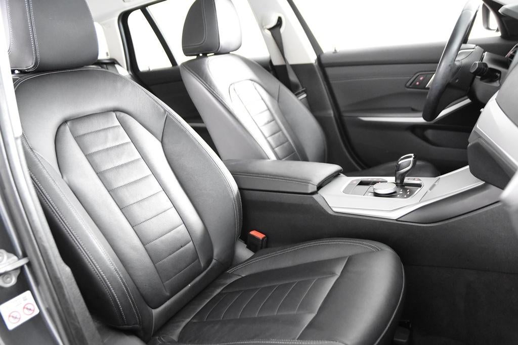 BMW 330e X-Drive Touring *1ste Eigenaar*Navigatie*, Auto's, BMW, 4 cilinders, 1905 kg, Bedrijf, 5 deurs