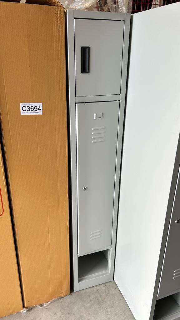 Casier neuf 1 portes avec cle, Maison & Meubles, Armoires | Casiers, Enlèvement, Comme neuf