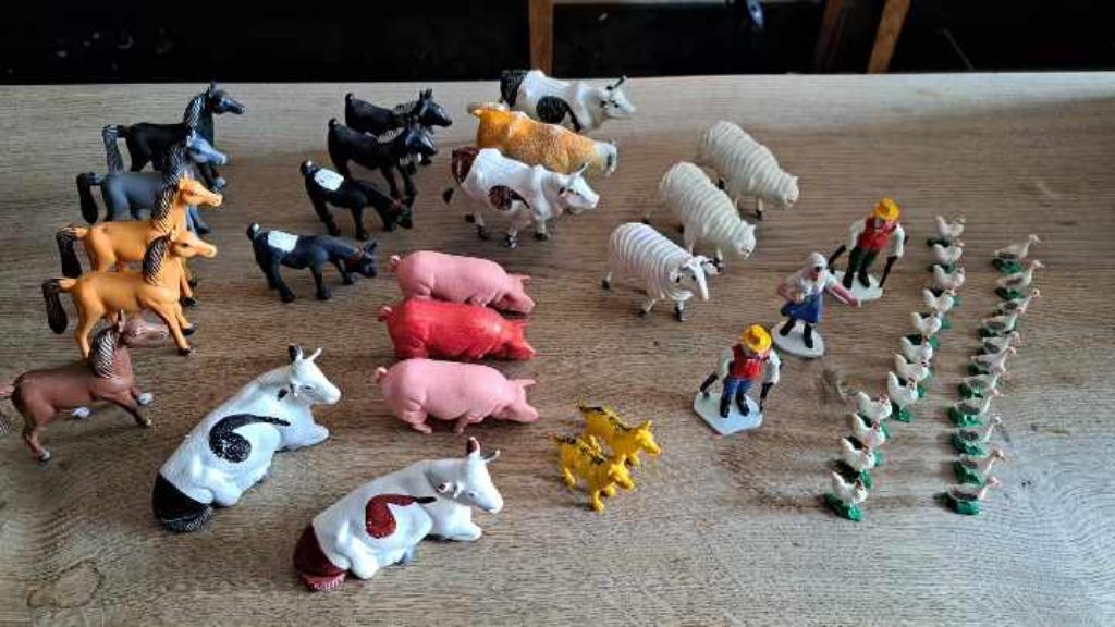 Lot de 48 Figurines d'animaux de la Ferme (Jouets), Enlèvement ou Envoi
