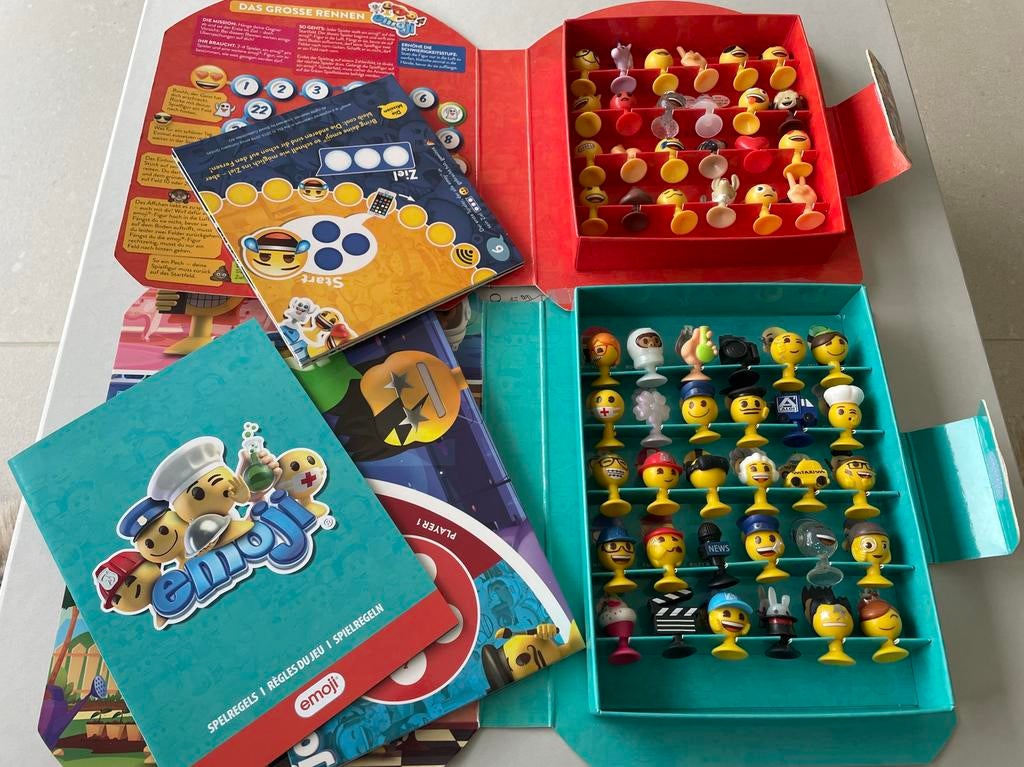 29€ Set 2 dozen Emojis Aldi 2024 lichtgroen 2019 rood, Verzamelen, Aldi, Ophalen of Verzenden