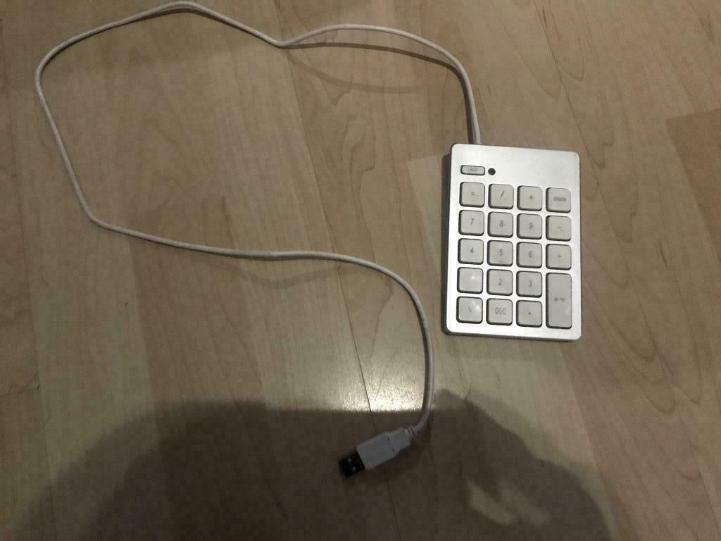 Numeriek toetsenbord, Computers en Software, Toetsenborden, Gebruikt, Numeriek, Bedraad, Geen