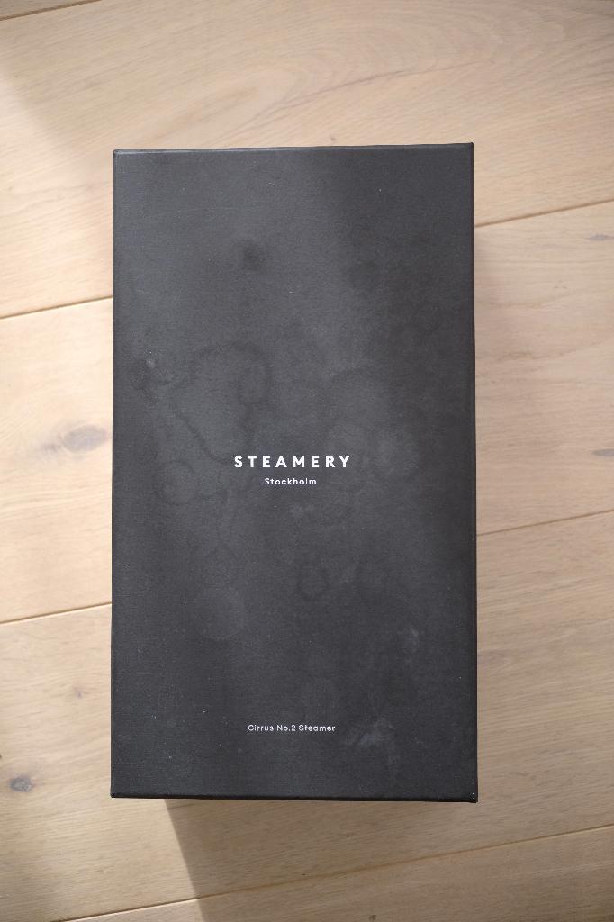STEAMERY CIRRUS NO.2 HAND STEAMER EU PLUG, Enlèvement, Comme neuf, Défroisseur
