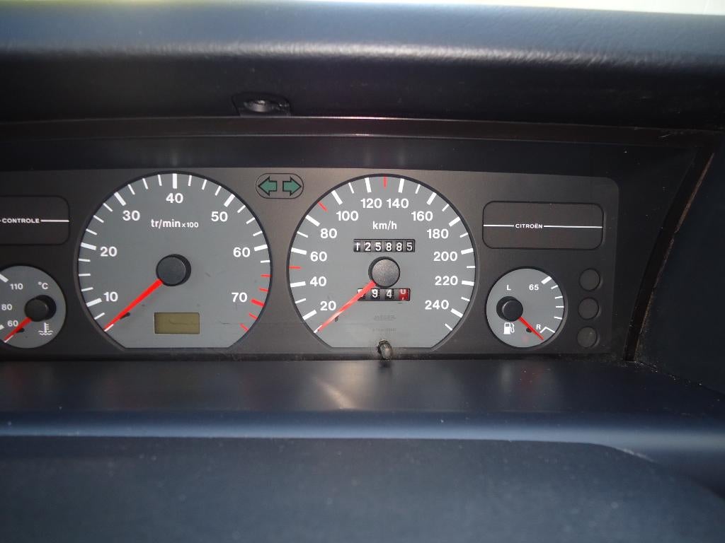 CITROEN  XANTIA  AUTOMAAT  OLDTIMER, Auto's, Citroën, 4 cilinders, Xantia, 1990 cc, Velours
