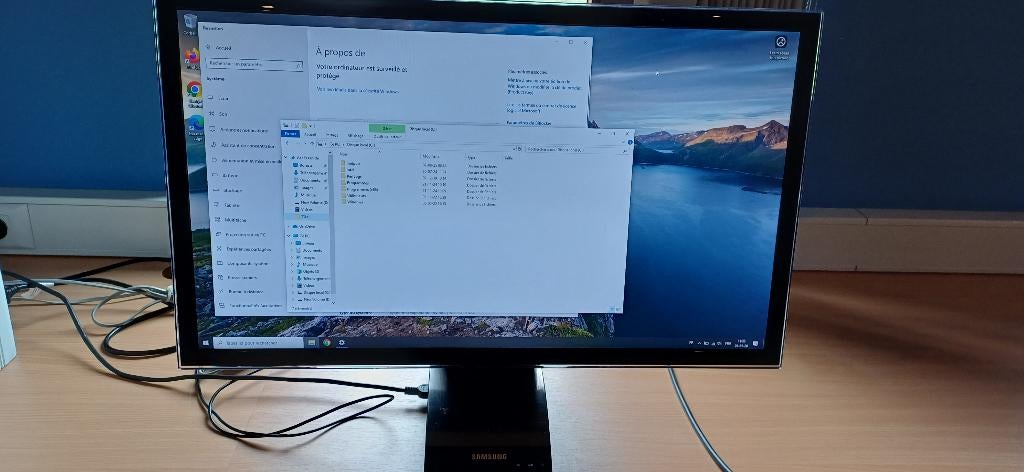 Samsung SyncMaster C27A750X (27") 1920 x 1080 pixels Full HD, 1 à 2 ms, 61 à 100 Hz, Enlèvement, Utilisé