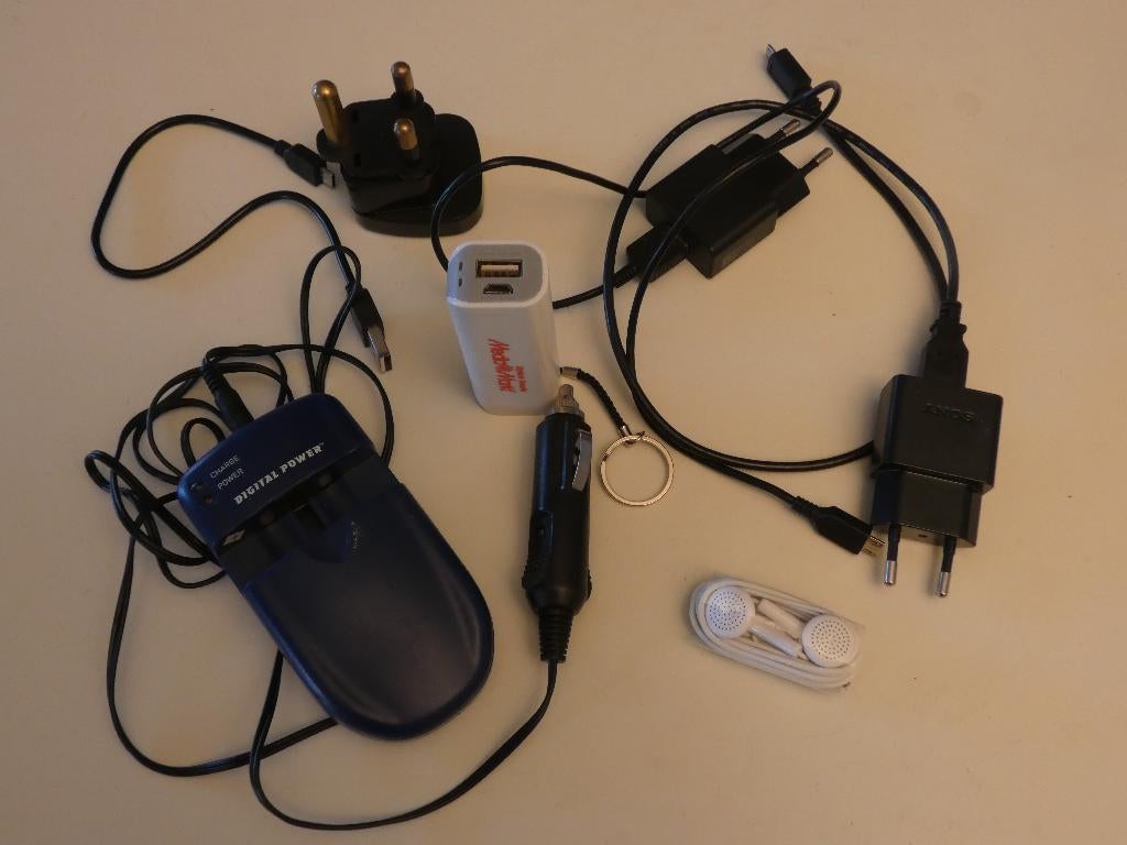 Lot de prises et cables électriques, Bricolage & Construction, Enlèvement ou Envoi, Utilisé, Autres types