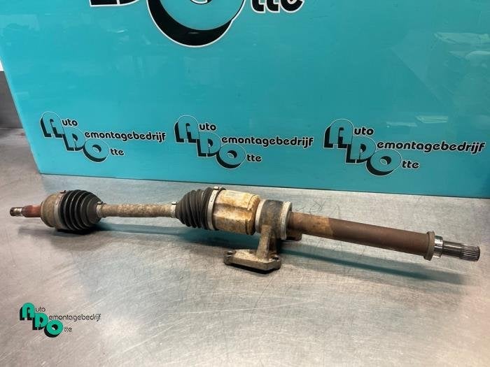 Arbre de transmission avant droit d'un Dodge Caliber, Autos : Pièces & Accessoires, Freins & Transmission, Dodge, Utilisé, 3 mois de garantie