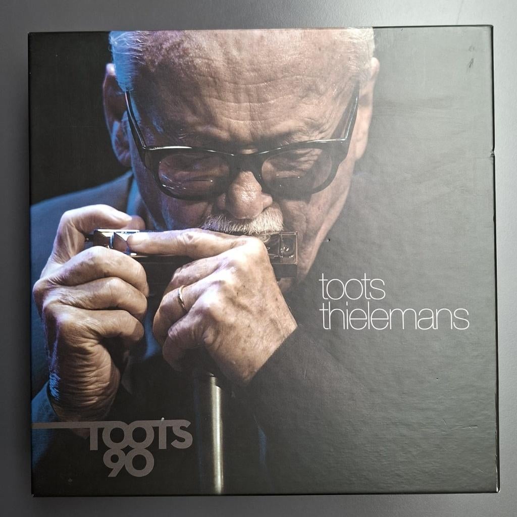Toots Thielemans 90 yrs, limited & signed boxset, 1047/2000, Cd's en Dvd's, Boxset, Ophalen of Verzenden, Gebruikt, Jazz