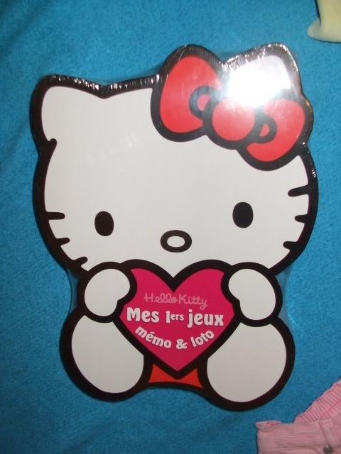 Hello Kitty Boîte Cadeau 2 en 1 : Mémo et Loto. Neuf, Enlèvement ou Envoi