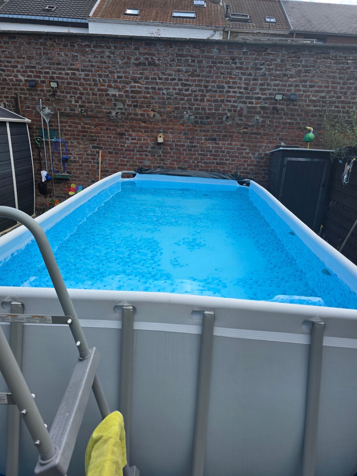 pisine 5m sur 2m. moteur à sable avec  plus Piscine 2x4m
Ave, Jardin & Terrasse, Piscines, Enlèvement ou Envoi