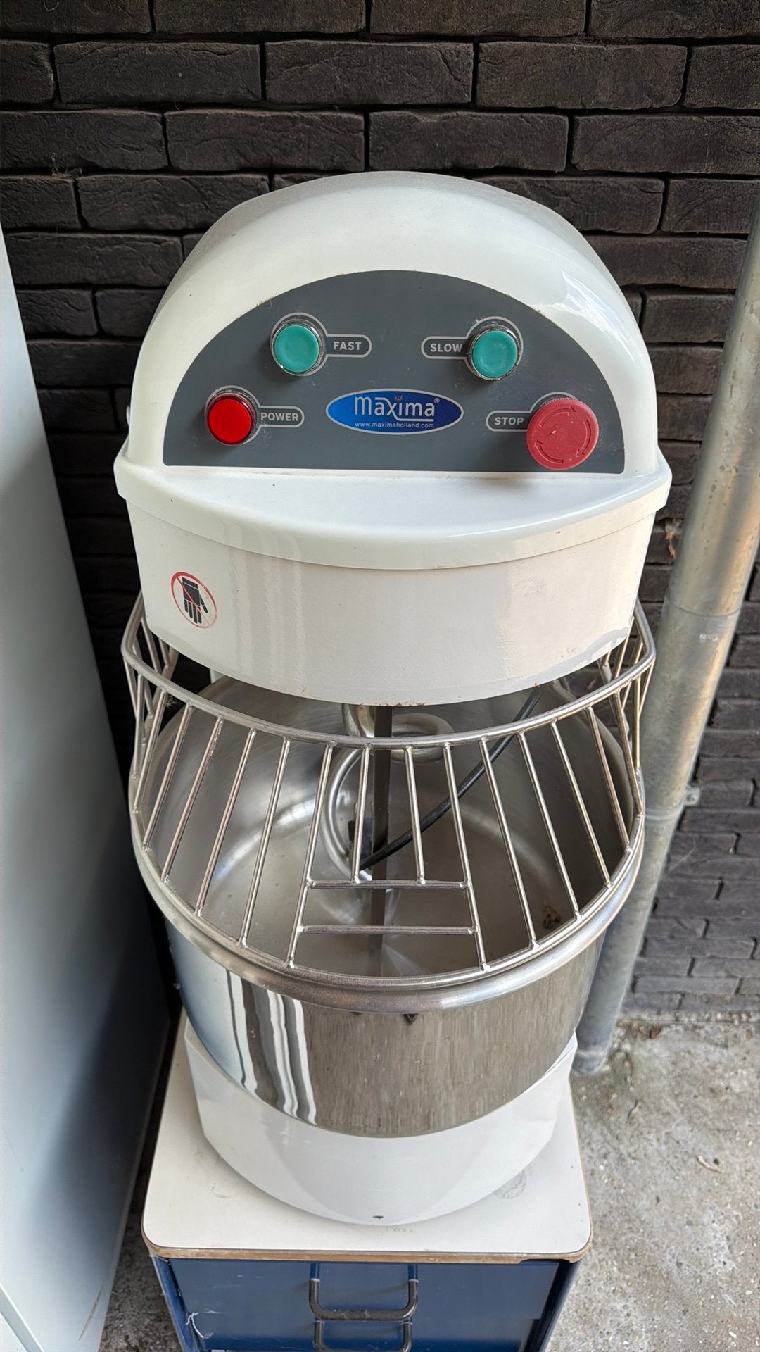 Goedwerkende 20L Maxima kneder, Ophalen