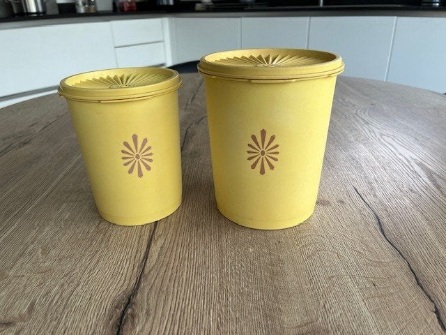 Tupperware voorraaddozen, Maison & Meubles, Cuisine| Tupperware, Boîte de conservation, Comme neuf, Hermétique, Jaune