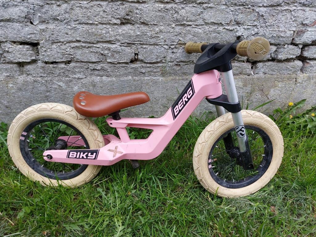 Roze loopfiets Berg Biky 2-4 jaar, Ophalen, Gebruikt, Loopfiets