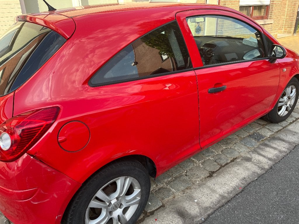Opel Corsa de 04/2010 en très bon état, Rouge, Euro 5, Achat, Entreprise