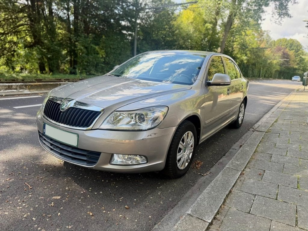 Skoda Octavia 1.2 TSI Automaat Gekeurd voor verkoop, Auto's, Euro 5, Stof, Zwart, 4 cilinders