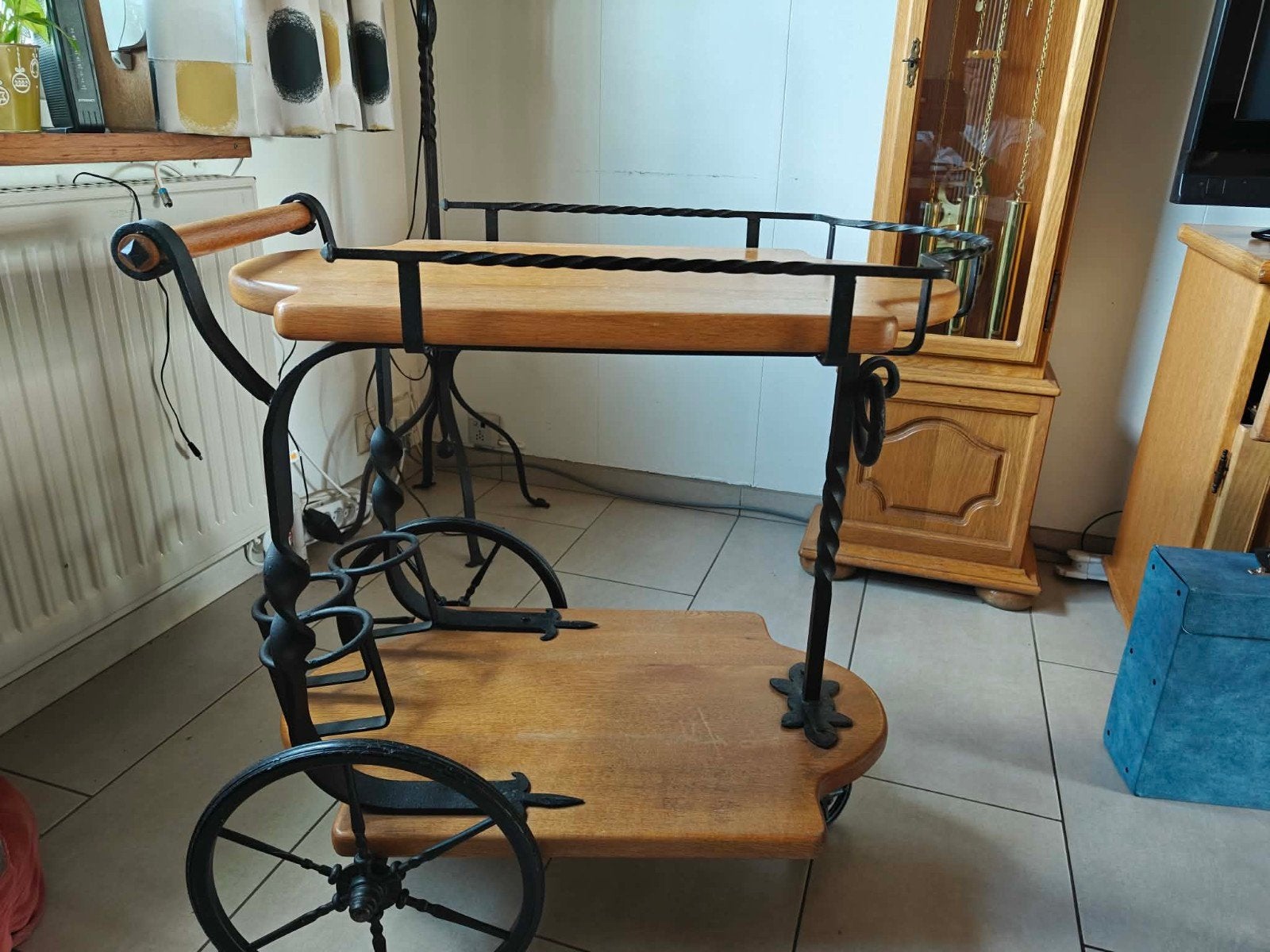 Desserte en chêne et fer forgé., 25 à 50 cm, 50 à 100 cm, Utilisé, Chêne