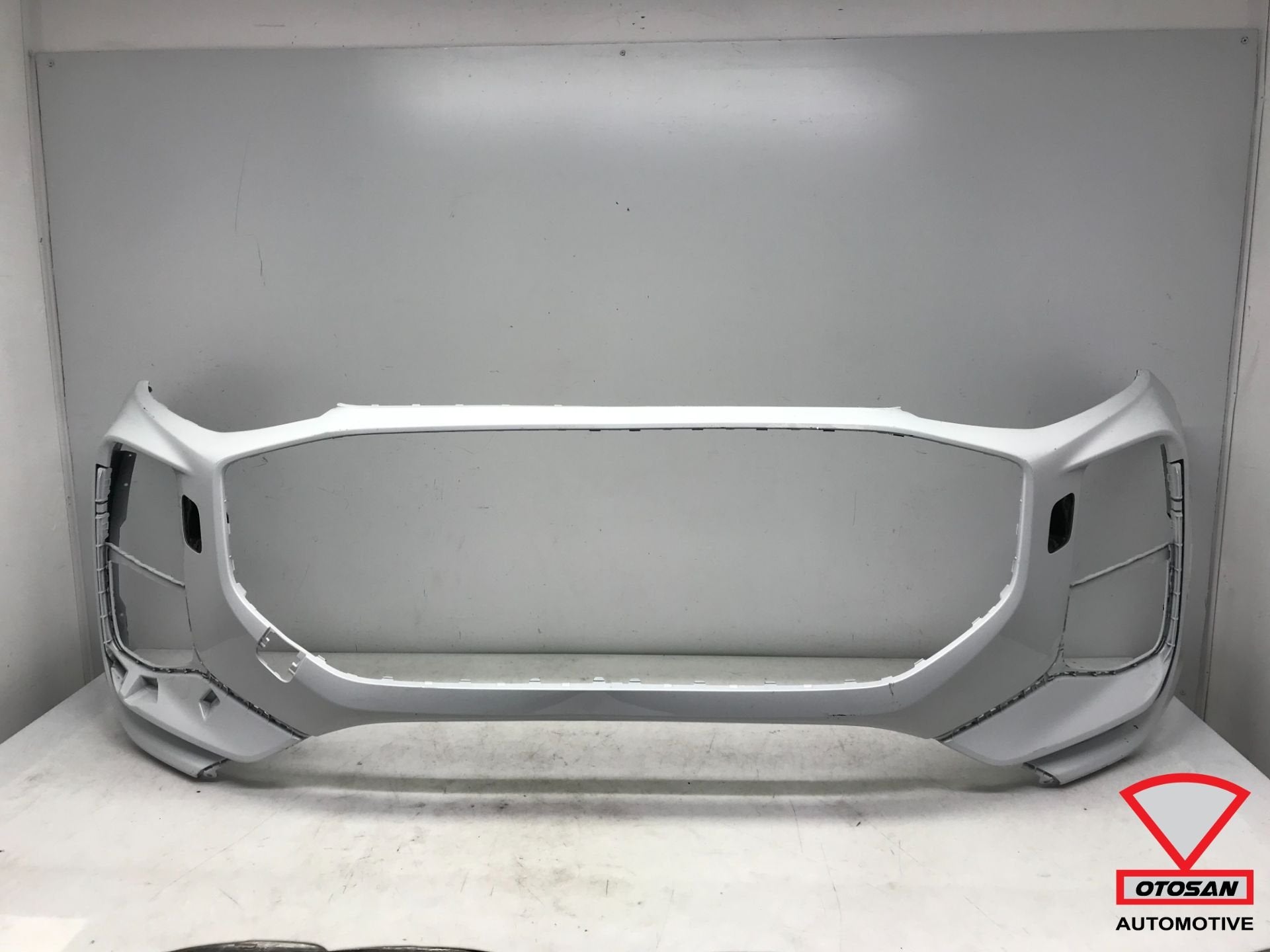 Audi Q3 S-Line 83H 2024+ Voorbumper Bumper KLS Origineel! 83, Auto-onderdelen, Gebruikt, AUDI AG, Auto-Union-Strasse 1
85045  Ingolstadt, DE