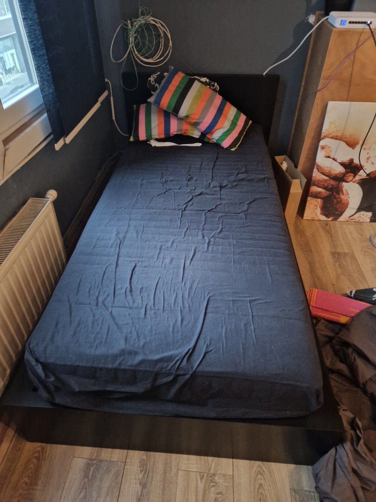 enkel bed met matras en lattenbodem, Ophalen, Gebruikt, 90 cm, Eenpersoons