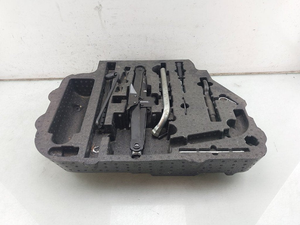 CRIC Volkswagen Caddy Cargo V (SBA / SBH) (01-2020/11-2024), Volkswagen, Volkswagen AG, Utilisé, Kundenbetreuung@volkswagen.de