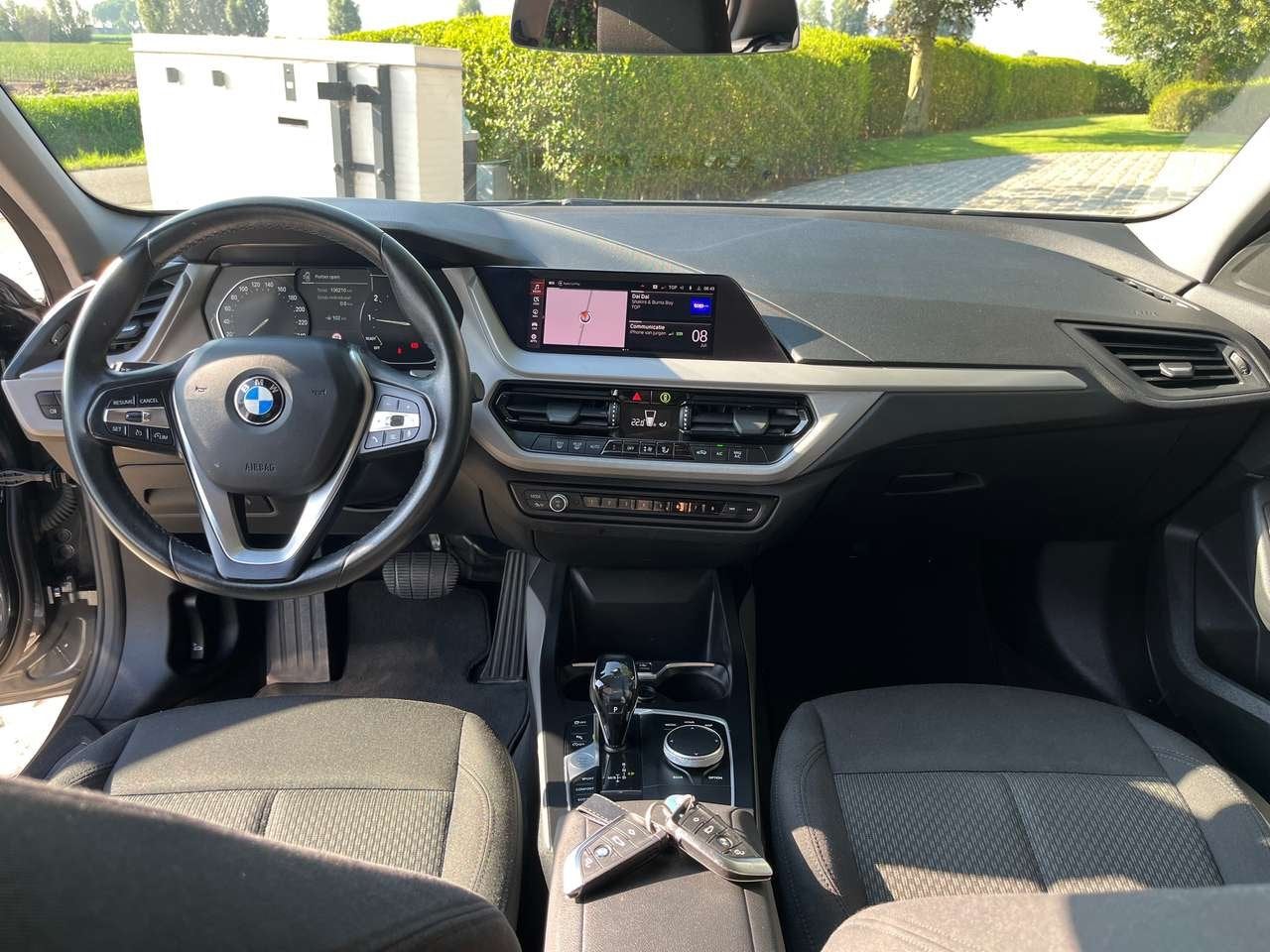 BMW 118 iA OPF/Carplay/Pdc/Cruise/Navi/Clima..., Auto's, BMW, 1 Reeks, Zwart, 0 kg, Bedrijf